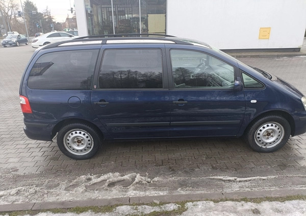 Ford Galaxy cena 9900 przebieg: 399655, rok produkcji 2004 z Pruszków małe 781